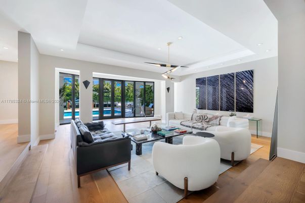 Interior, Living room, Pendant Lights, Recessed Lighting, Wood Texture Flooring