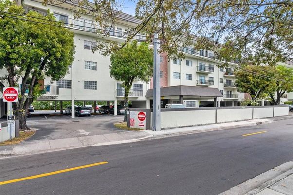Exterior, Facade, Condo Building