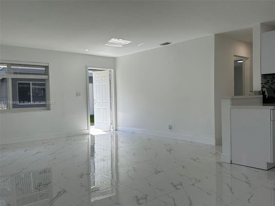 Empty room, Interior, Marble, Recessed Lighting