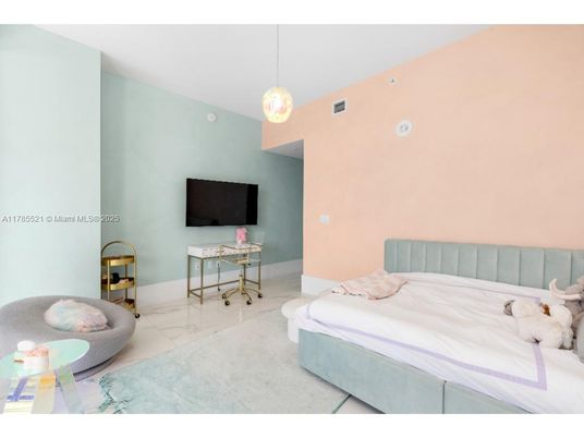 Bedroom, Interior, Pendant Lights
