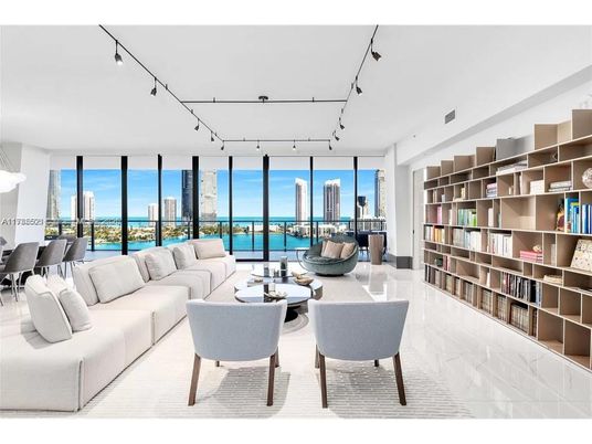 Interior, Living room, Water