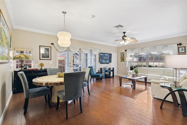 Dining room, Interior, Living room, Pendant Lights, Wood Texture Flooring