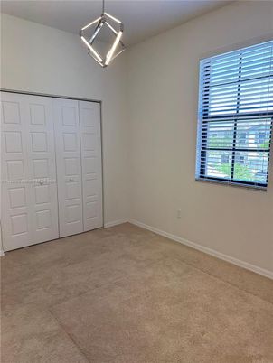 Empty room, Interior, Pendant Lights