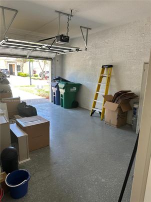 Garage, Interior