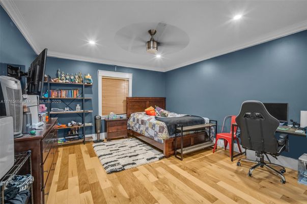 Bedroom, Home Office, Interior, Recessed Lighting, Wood Texture Flooring