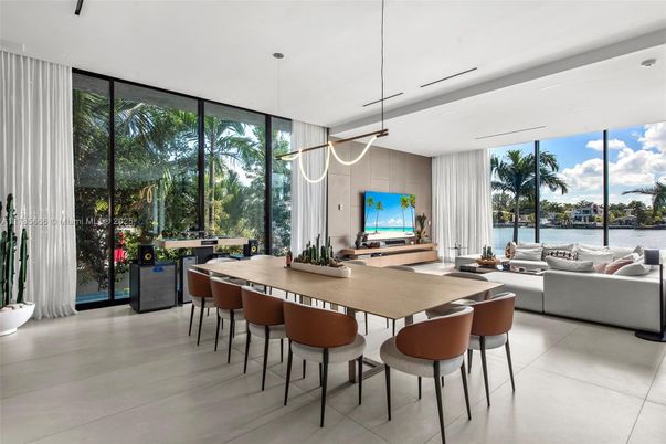 Dining room, Interior, Living room, Pendant Lights, Water