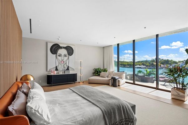 Bedroom, Interior, Recessed Lighting, Water