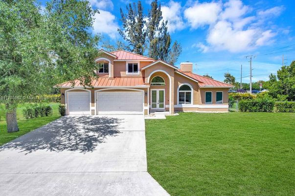 Attached, Backyard, Exterior, Facade, Mediterranean