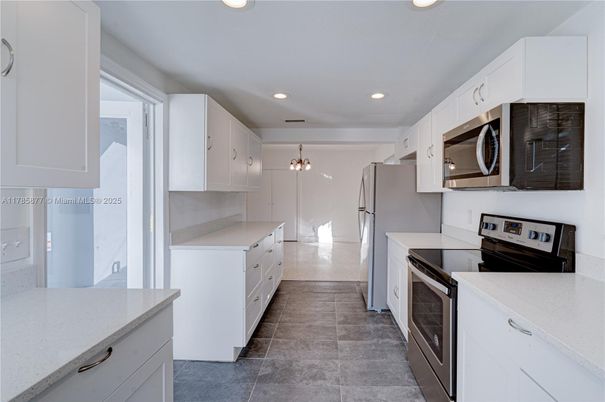 Interior, Kitchen, Pendant Lights, Recessed Lighting