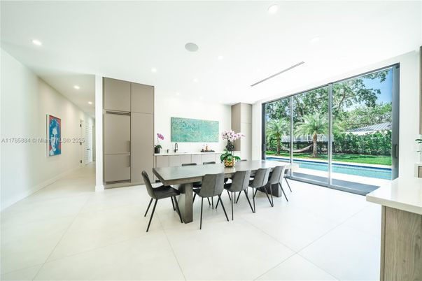 Dining room, Interior, Kitchen, Recessed Lighting