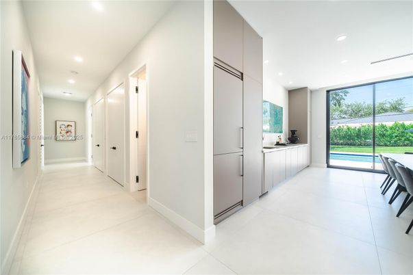 Interior, Recessed Lighting