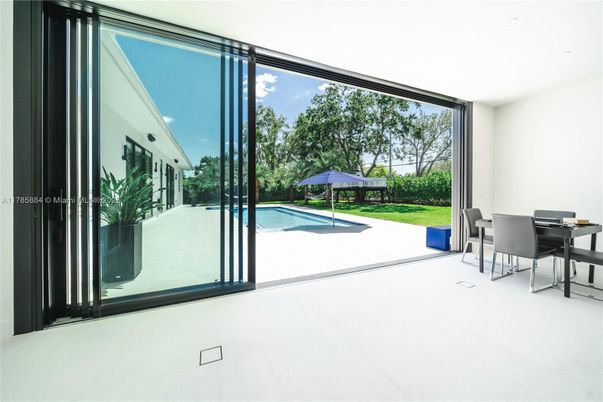 Dining room, Interior, Sun Room