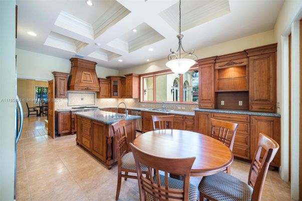 Dining room, Interior, Kitchen, Pendant Lights, Recessed Lighting