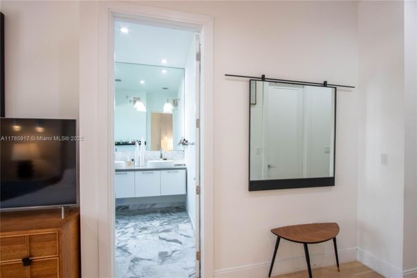 Bathroom, Interior, Marble, Recessed Lighting