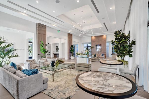 Interior, Living room, Pendant Lights, Recessed Lighting