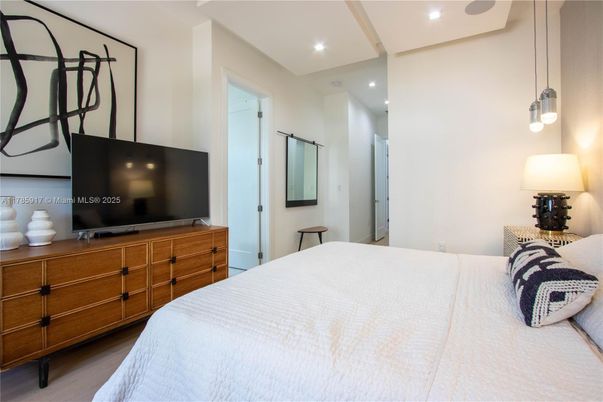 Bedroom, Interior, Pendant Lights, Recessed Lighting, Wood Texture Flooring