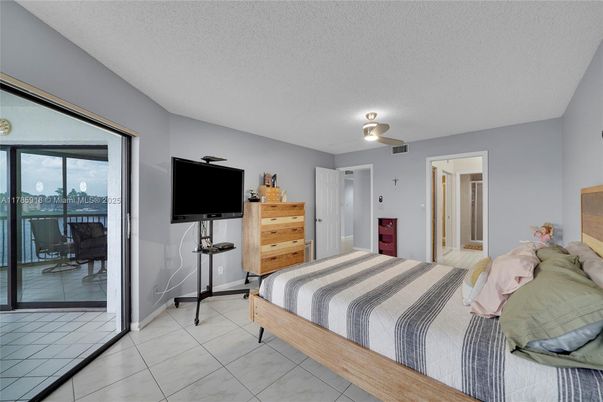 Bedroom, Interior, Water