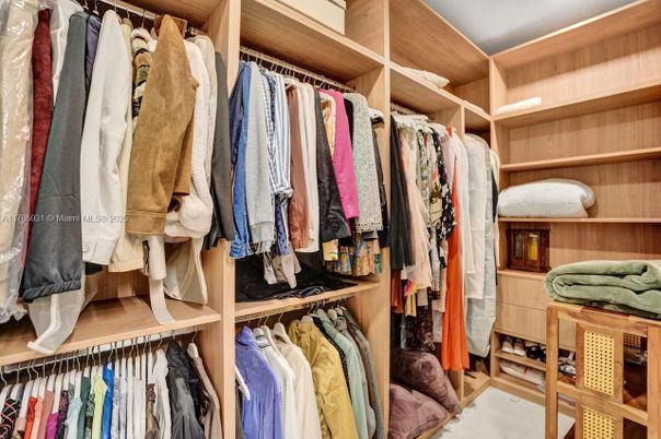 Interior, Walk-in Closets
