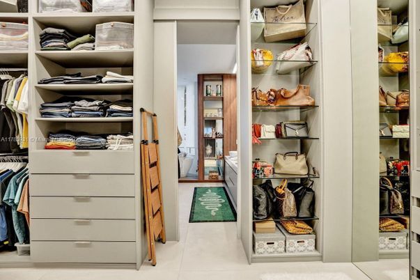 Interior, Walk-in Closets