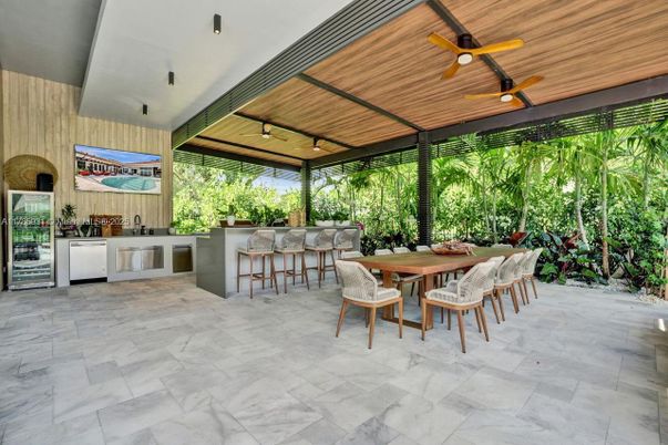 Dining room, Interior, Marble