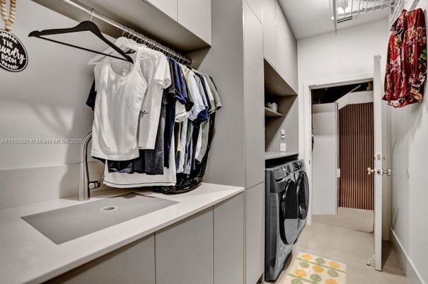 Interior, Washer