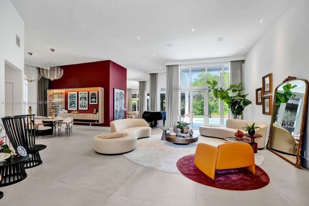 Dining room, Interior, Living room, Pendant Lights, Piano, Recessed Lighting