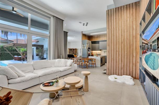 Dining room, Interior, Kitchen, Living room, Pendant Lights, Recessed Lighting