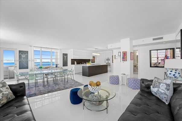 Dining room, Interior, Kitchen, Living room, Pendant Lights, Water