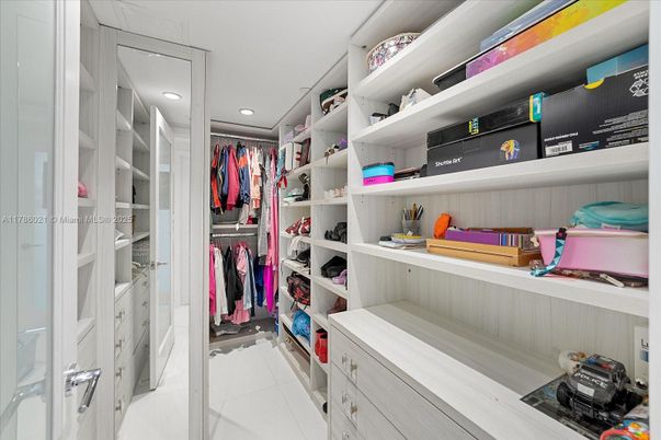 Interior, Recessed Lighting, Walk-in Closets