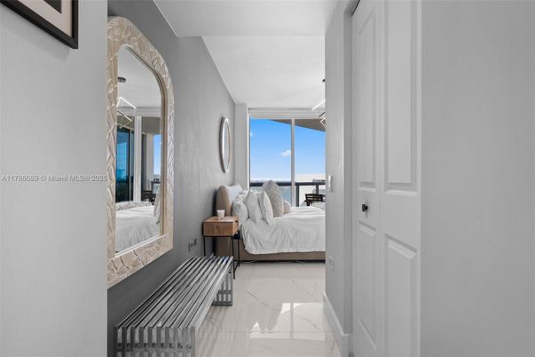 Bedroom, Interior, Marble, Water