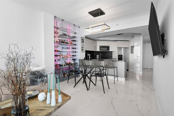 Dining room, Interior, Kitchen, Marble, Pendant Lights, Stainless Steel Appliances