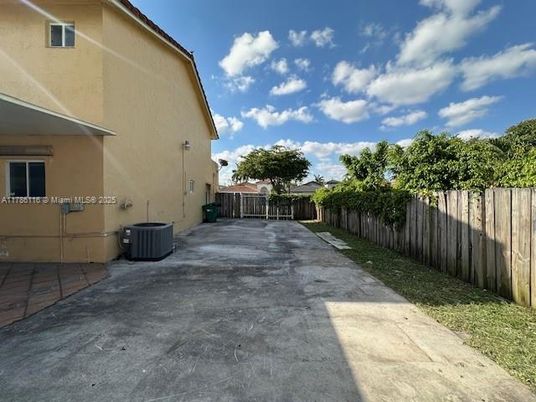 Backyard, Exterior