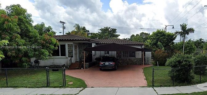 Backyard, Exterior, Facade, Mediterranean