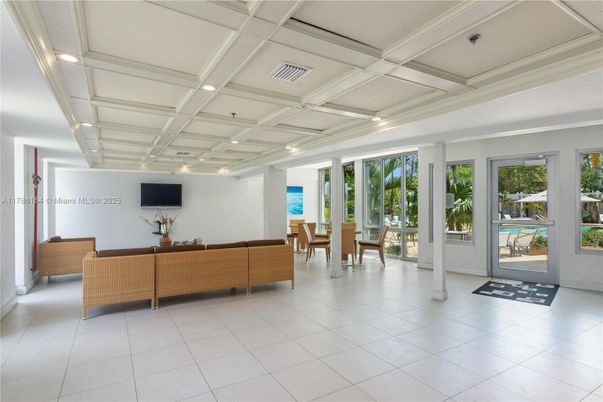 Dining room, Interior, Living room, Recessed Lighting