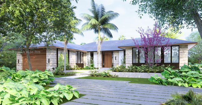 Exterior, Facade, Ranch
