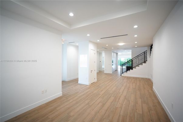 Empty room, Interior, Recessed Lighting, Wood Texture Flooring