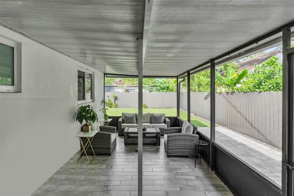 Interior, Living room, Sun Room, Wood Texture Flooring