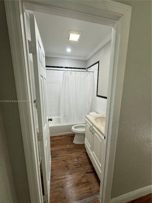 Bathroom, Interior, Recessed Lighting, Wood Texture Flooring