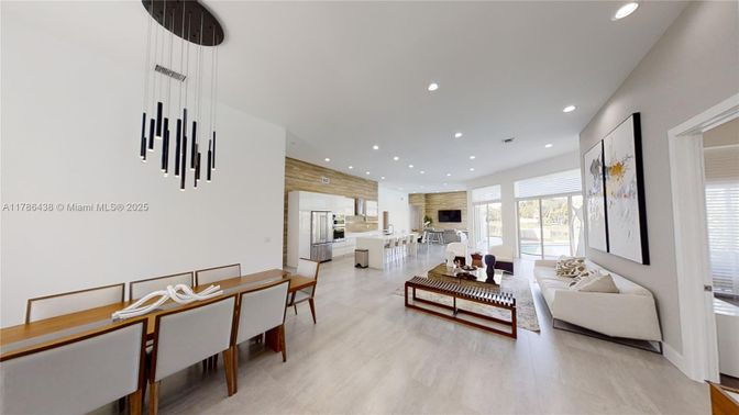Dining room, Interior, Living room, Pendant Lights, Recessed Lighting
