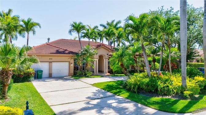 Attached, Backyard, Exterior, Facade, Mediterranean