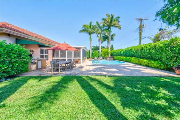 Backyard, Exterior, Pool