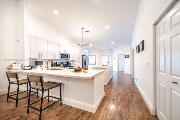 Interior, Kitchen, Pendant Lights, Recessed Lighting, Wood Texture Flooring