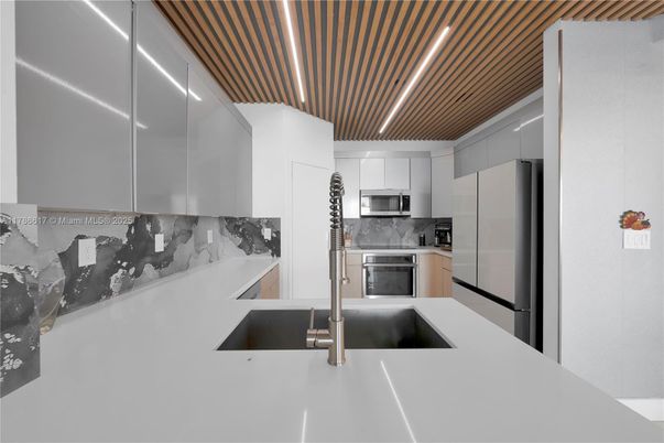 Interior, Kitchen, Stainless Steel Appliances