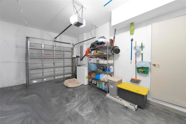Garage, Interior