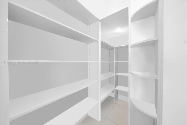 Interior, Recessed Lighting, Walk-in Closets