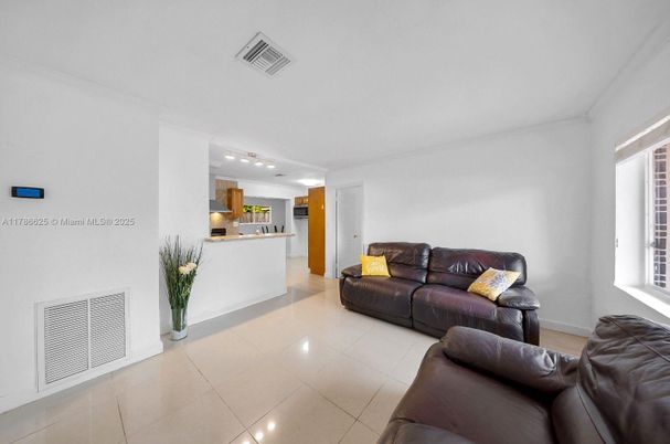 Interior, Kitchen, Living room