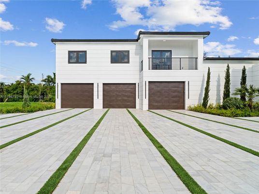 Attached, Exterior, Facade, Modern