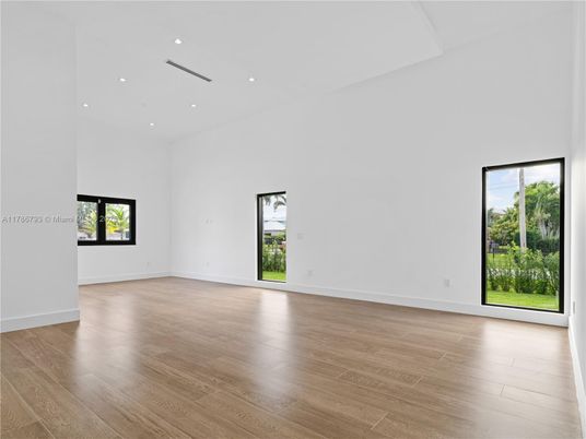 Empty room, Interior, Recessed Lighting, Wood Texture Flooring