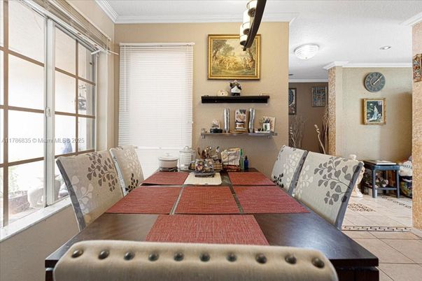 Dining room, Interior, Recessed Lighting