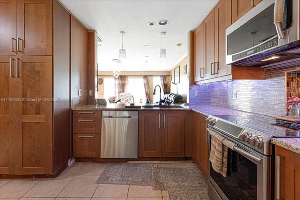 Interior, Kitchen, Pendant Lights, Recessed Lighting, Stainless Steel Appliances